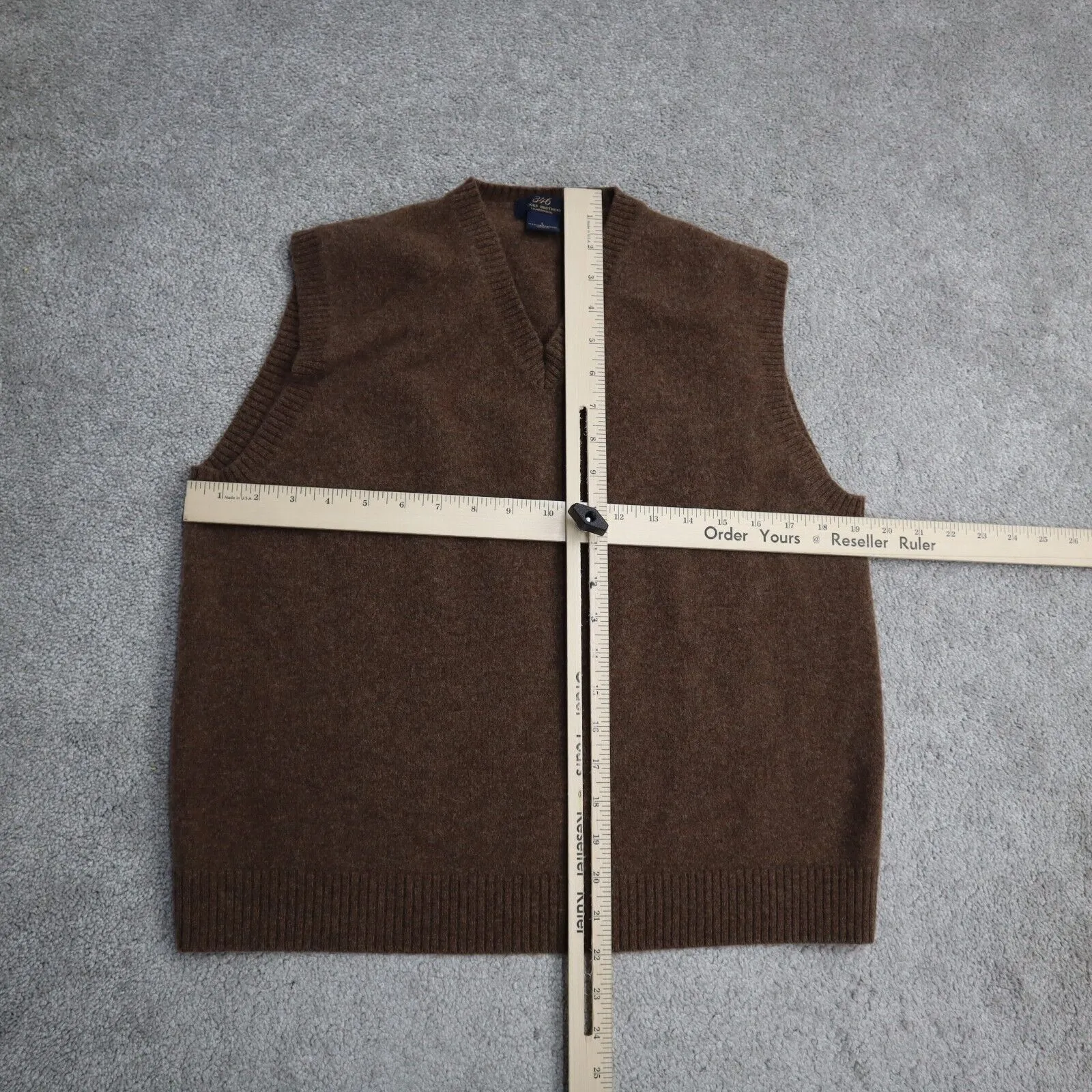 Brooks Brothers Womens Knitted Vest Sweater 100% Lambs wool V Neck Brown Size L