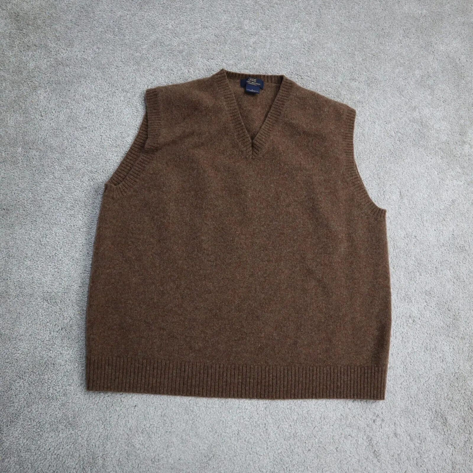Brooks Brothers Womens Knitted Vest Sweater 100% Lambs wool V Neck Brown Size L