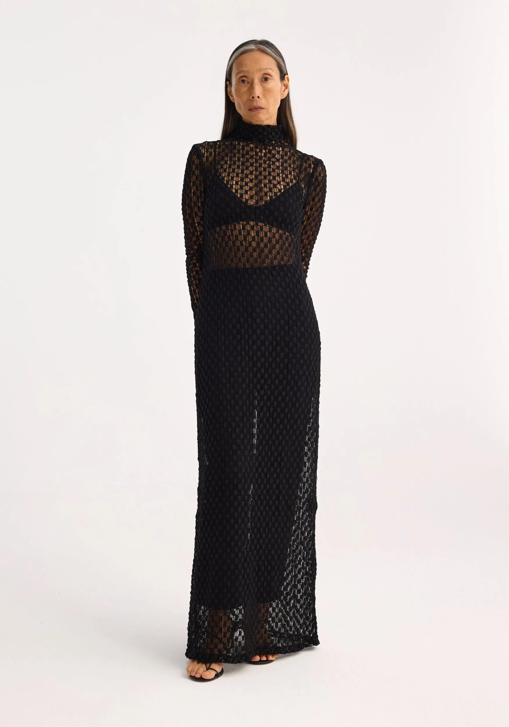 Geometrical lace turtleneck dress | black