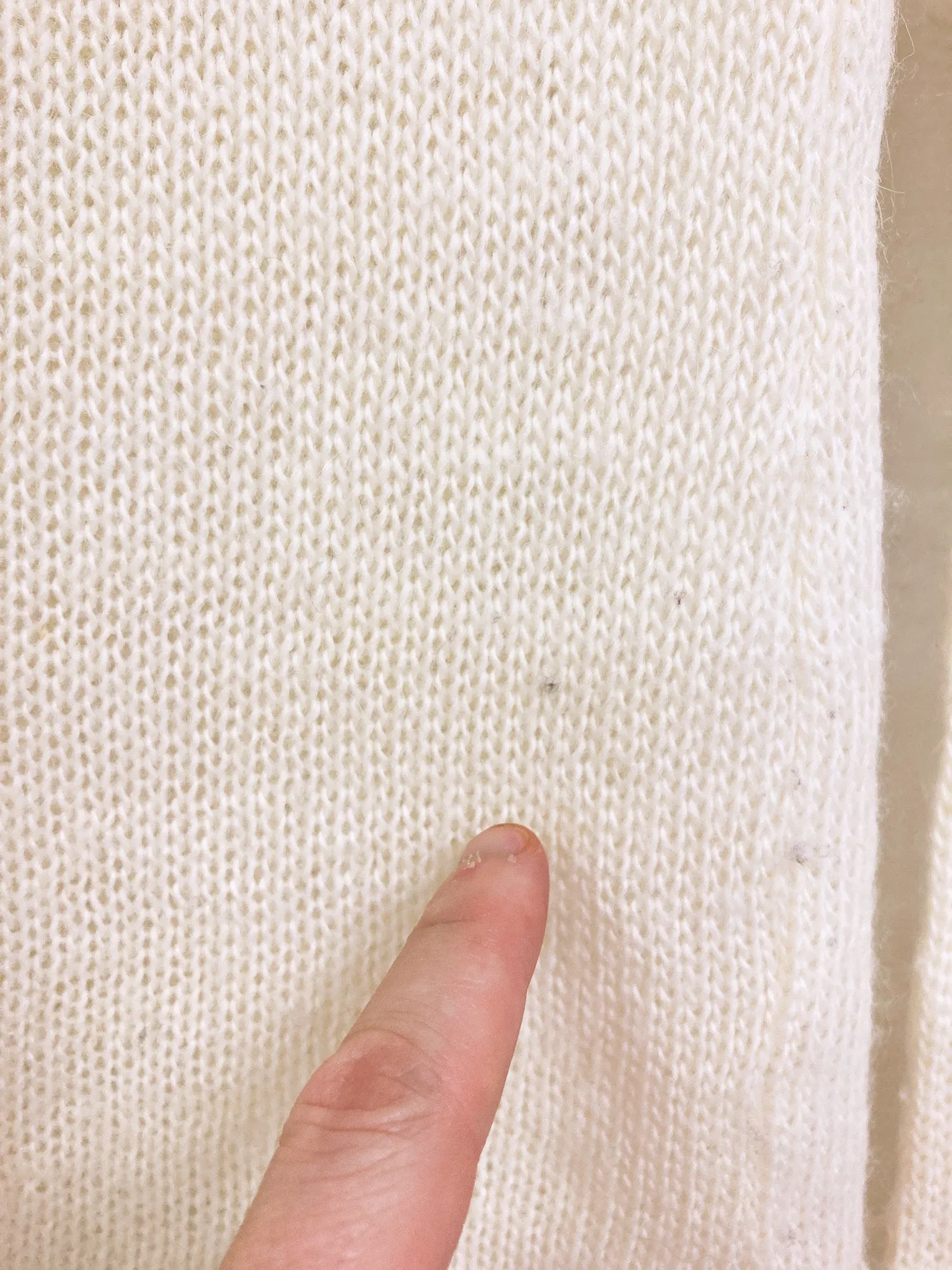 Jean Colonna cream loose knit turtleneck with extra long sleeves