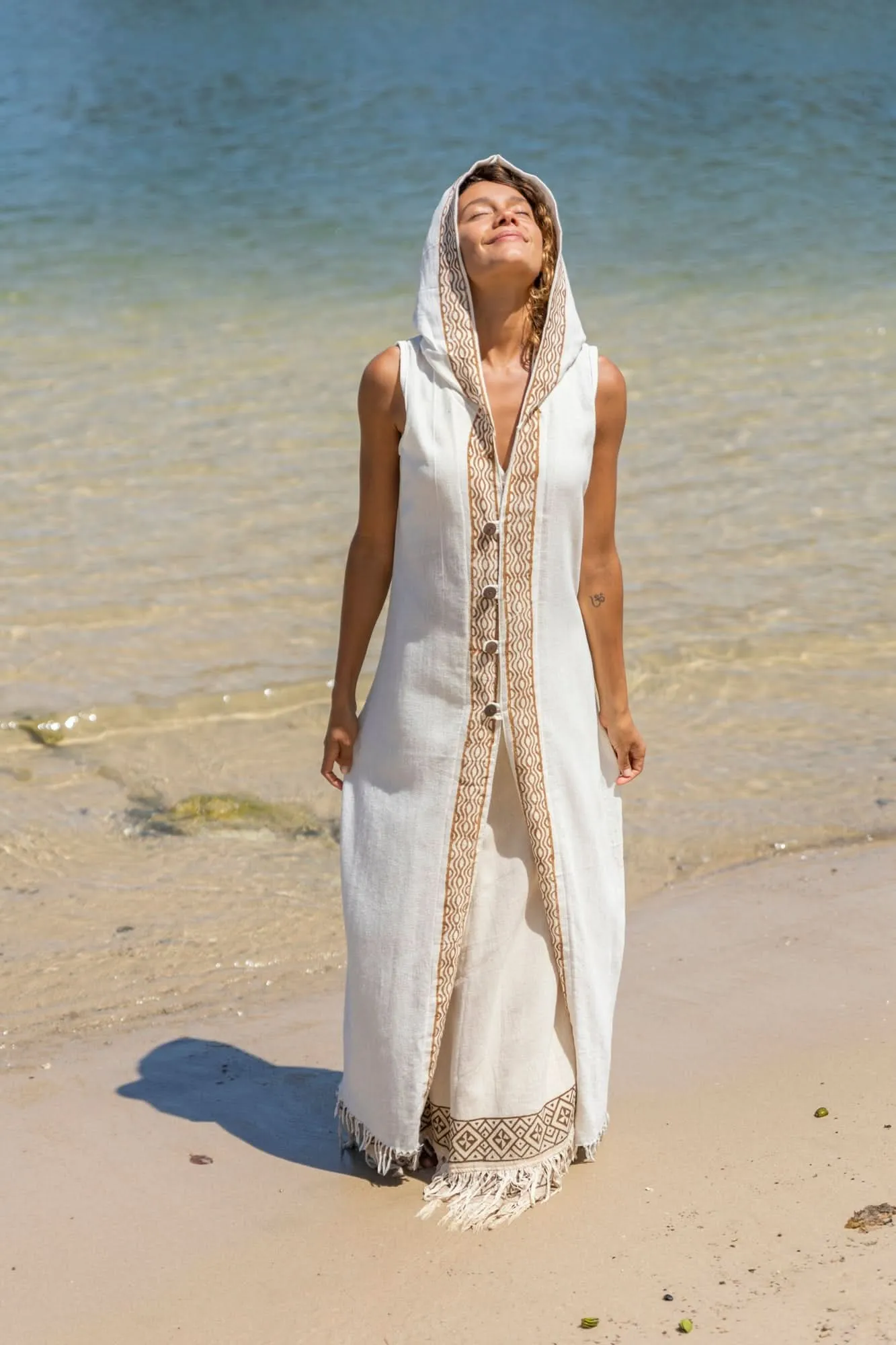 Lady of Valour Vest - Wholesale