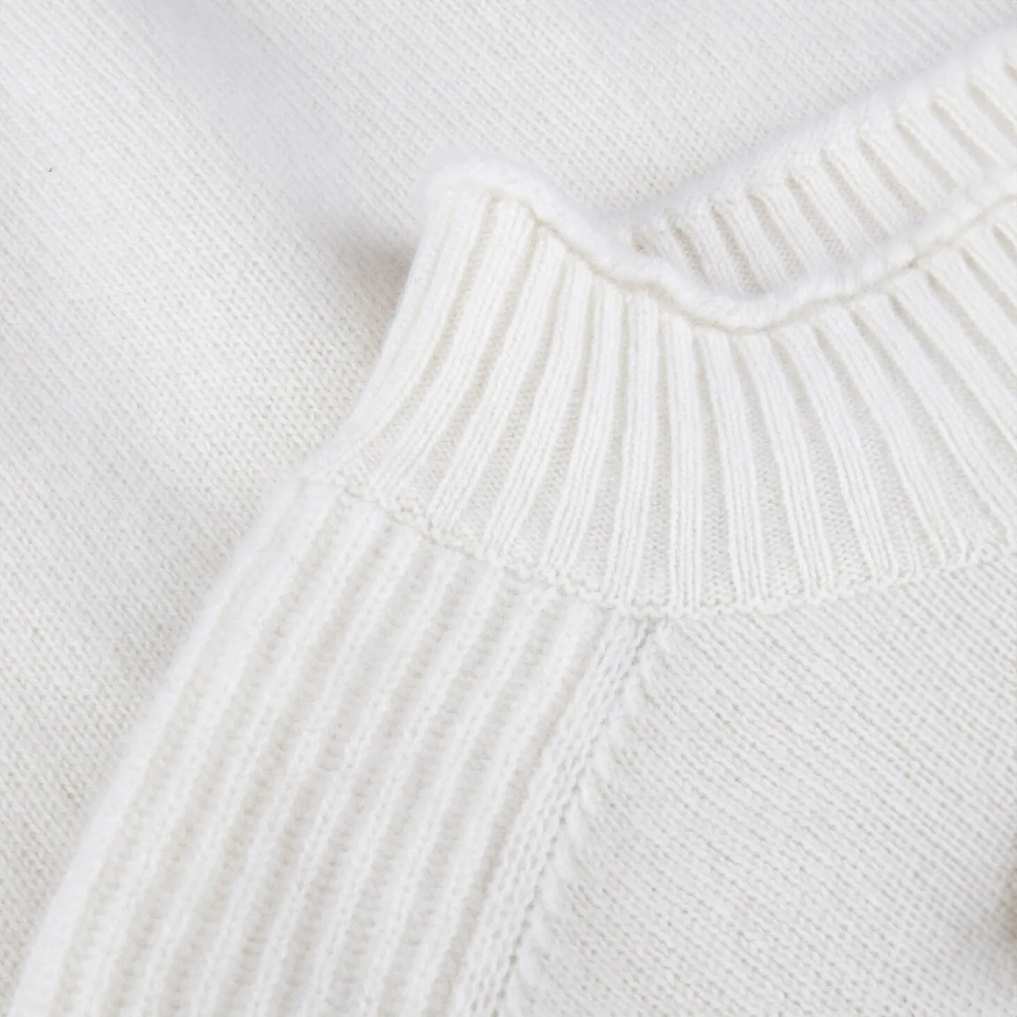 Off-White Cashmere Mock Neck Sweater - Stenströms
