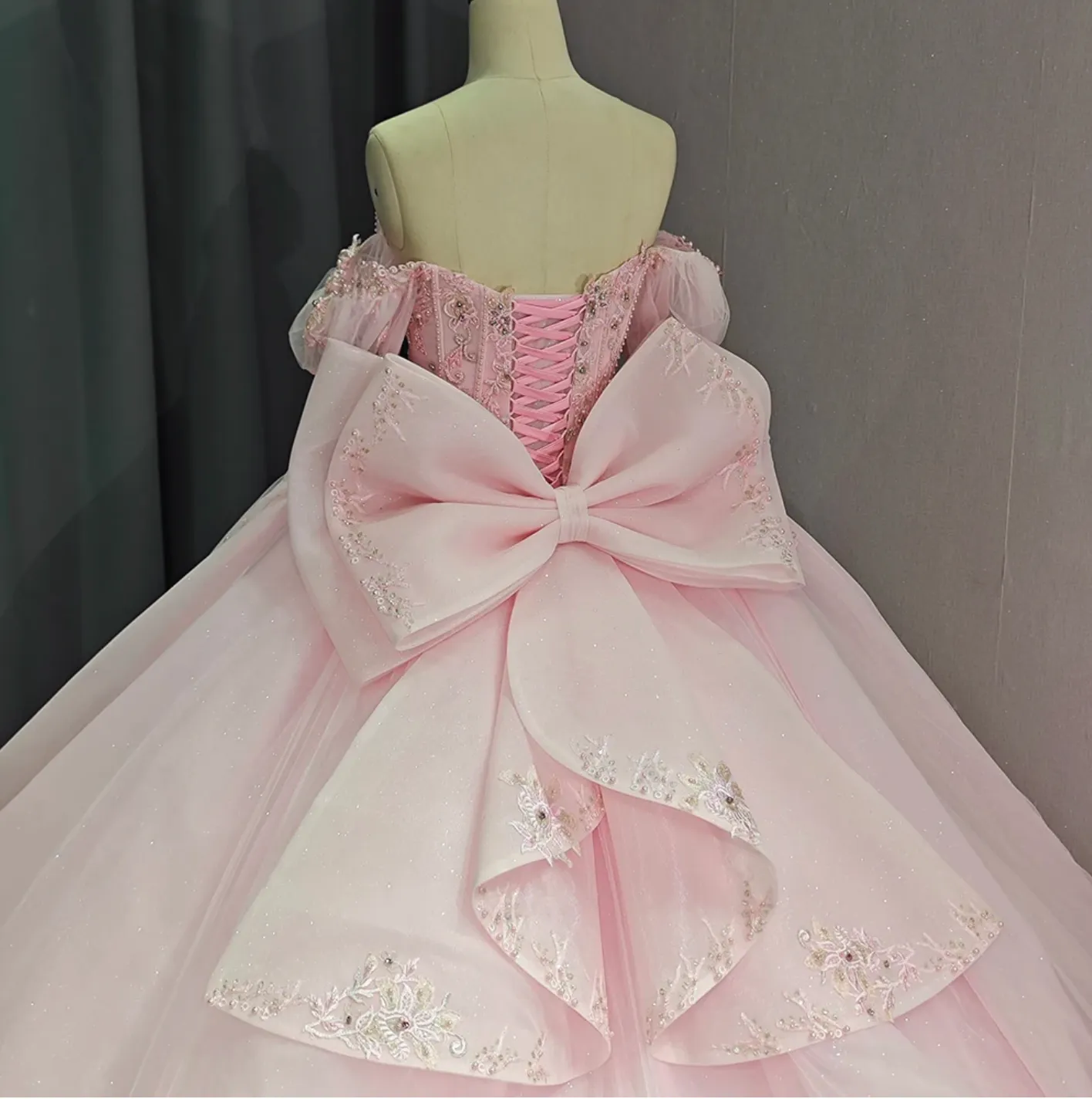 Pink Shiny Sweetheart Quinceanera Dress Off Shoulder Sequined Lace Bow Beads Court Train