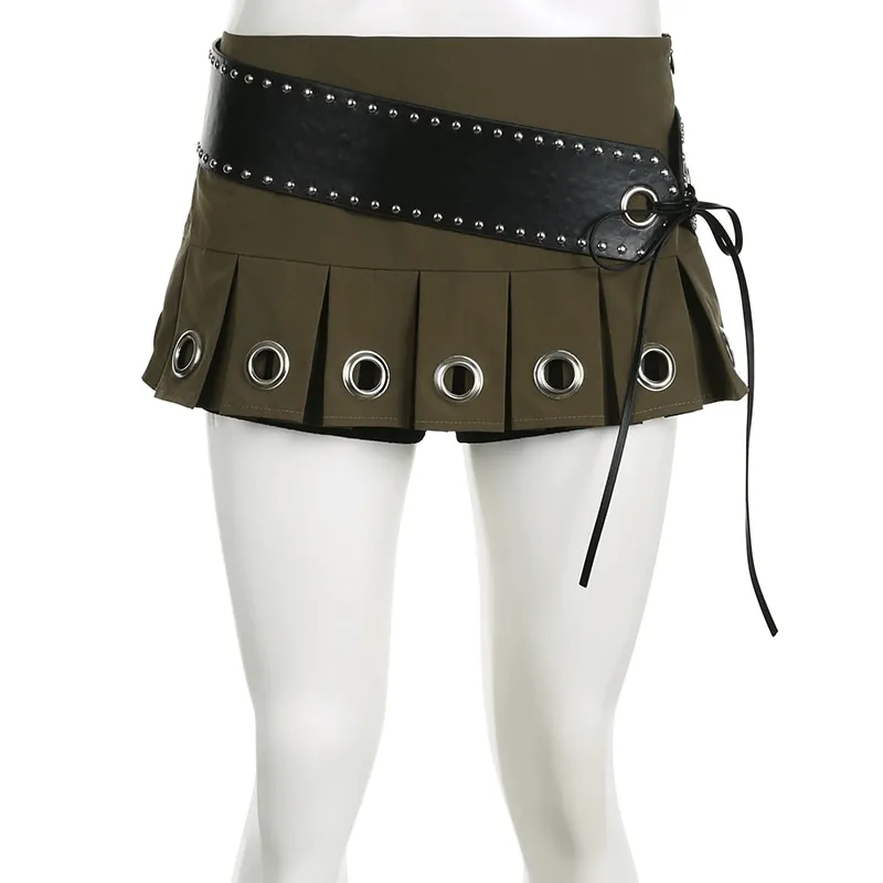 Punk Low Rise Pleated Shorts-Skirts With PU Belt / Vintage Grunge Women's Outfits