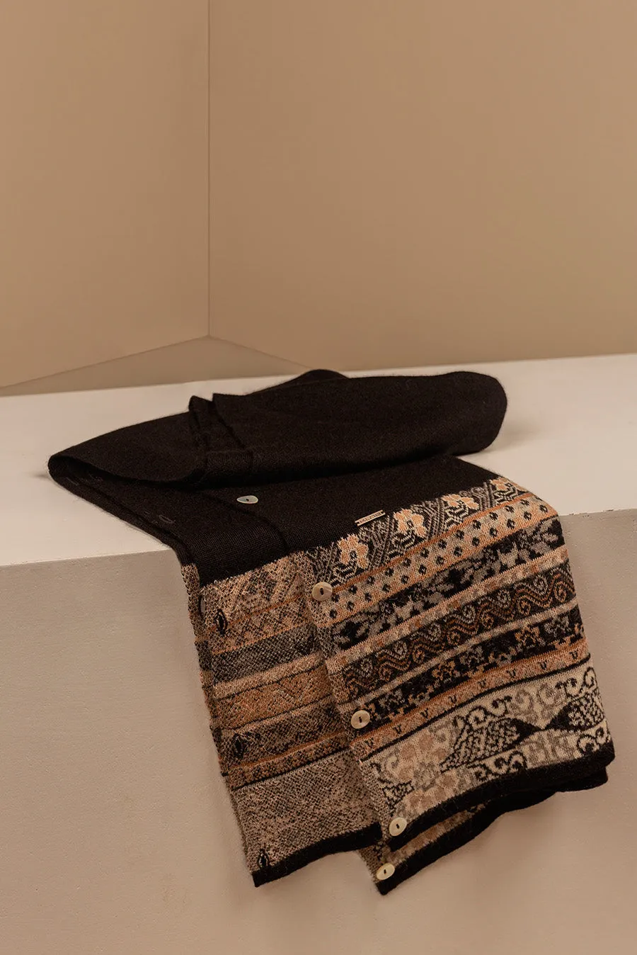 Ukali Shawl Baby Alpaca Color Black