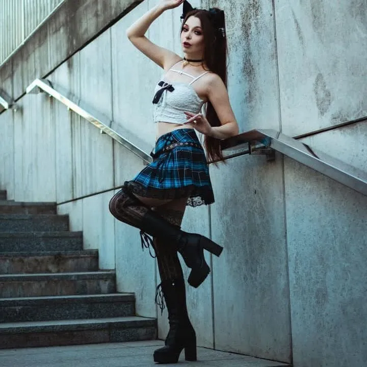 Women's Grunge Strappy Lace Hem Plaid Pleated Skirt