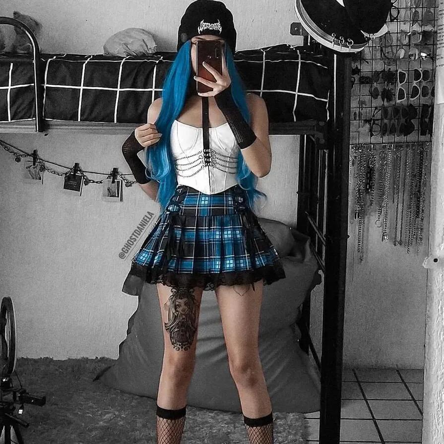 Women's Grunge Strappy Lace Hem Plaid Pleated Skirt